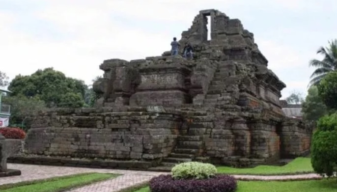 Sejarah Kerajaan Kediri Raja Peninggalan Kehidupan Masa Kejayaan Dan Runtuhnya Sekolahan Co Id